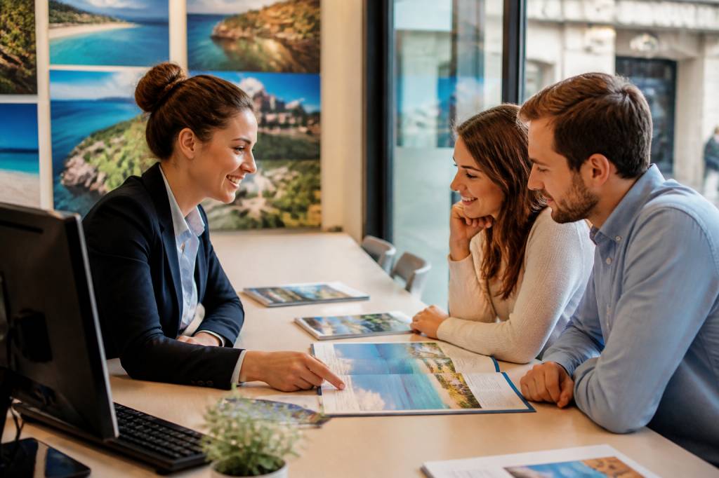 Agence voyages rouen : comment choisir la meilleure pour organiser votre séjour