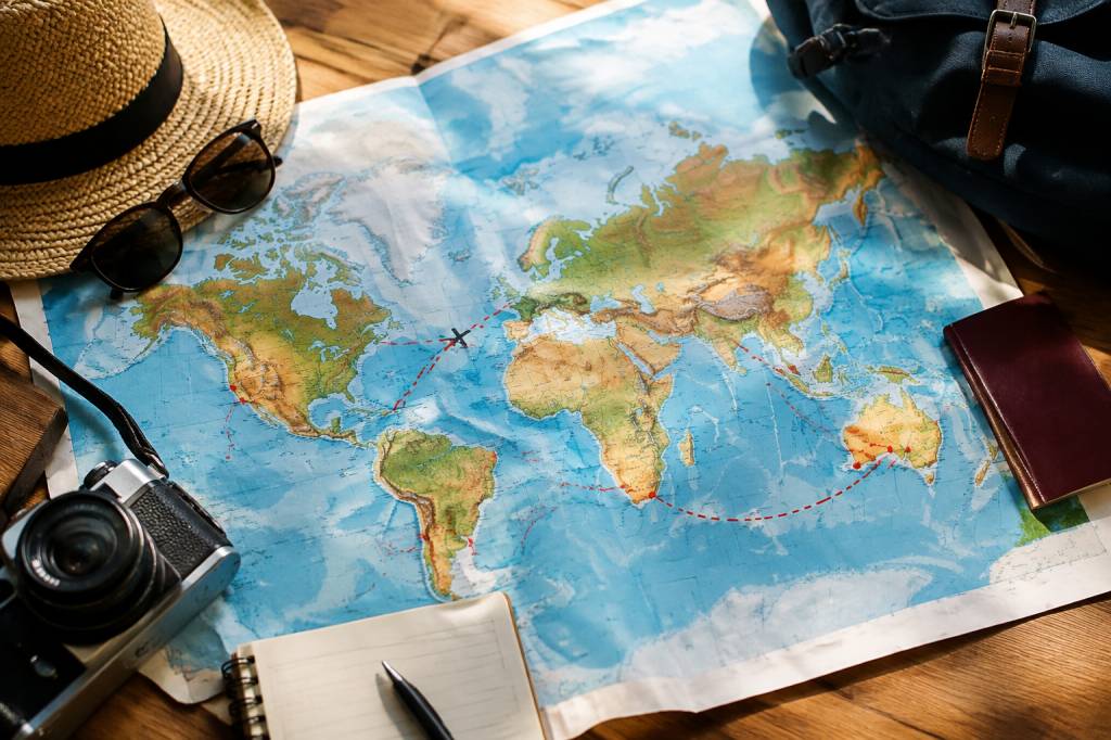 Carte du tour du monde : les itinéraires incontournables pour préparer son voyage